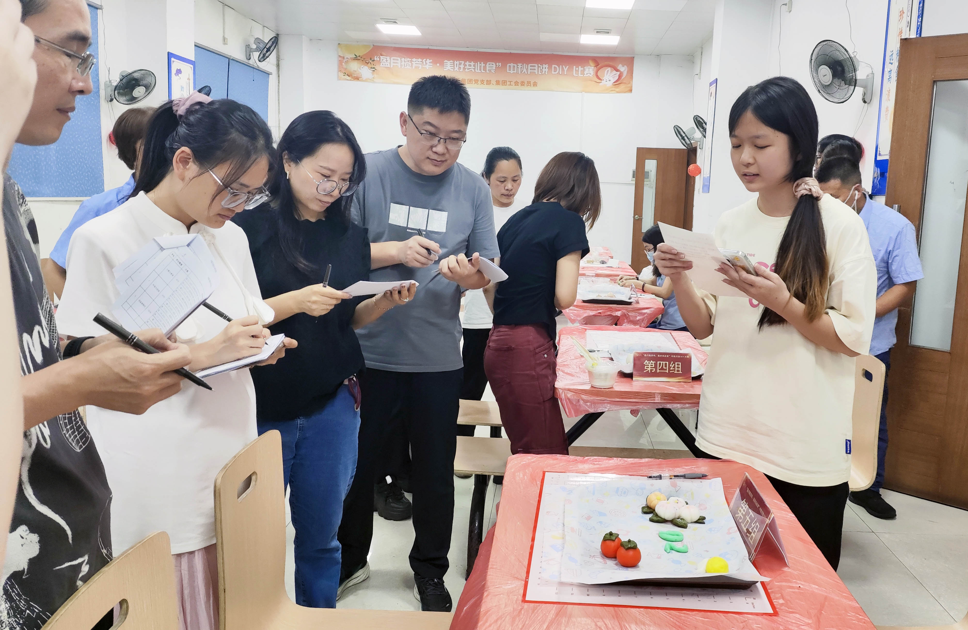 集團工會成功舉辦“盈月攬芳華?美好共此食”中秋月餅DIY大賽